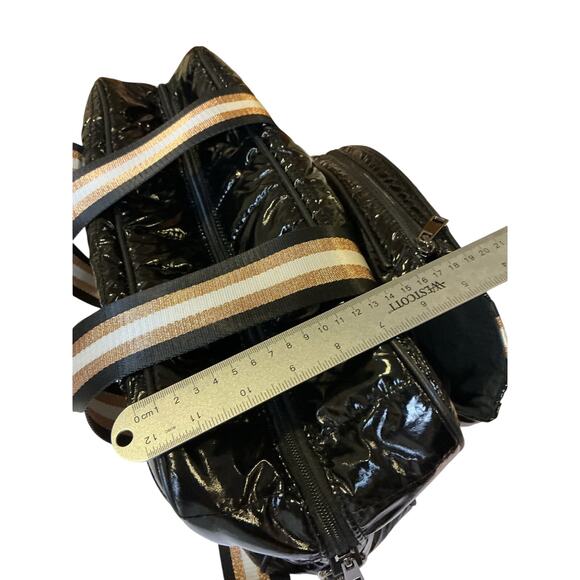 Black Quilted Pickleball Bag Puffer Stripe Strap Paddle Pocket - Picture 8 of 14